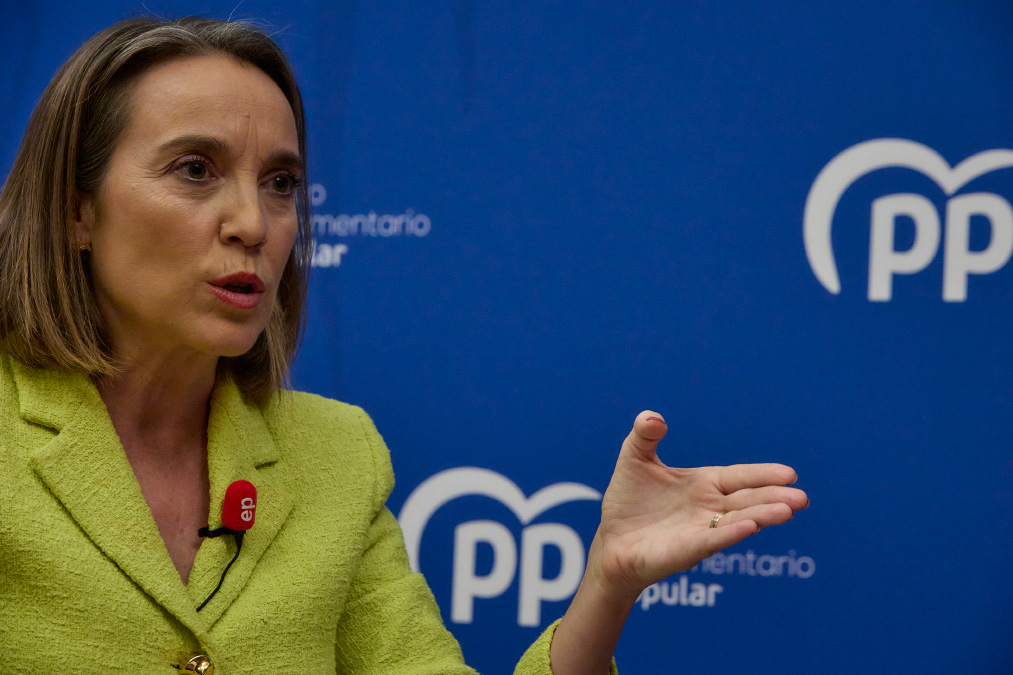 Gamarra: «Es triste que Sánchez se vaya a otro país para insultar al líder de la oposición»
