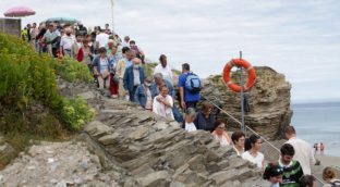 España recibe el triple de turistas que en 2021 y el gasto se dispara a 9.000 millones