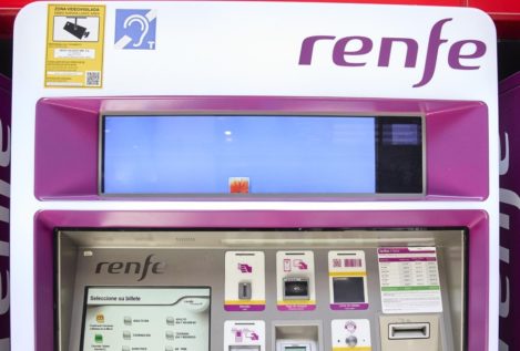 El Gobierno estima que cada familia ahorrará hasta 1.000 euros con los abonos de Renfe