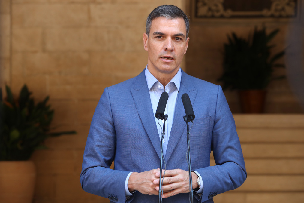 Sánchez niega una crisis de Gobierno y acusa a los medios de comunicación de "intoxicar"