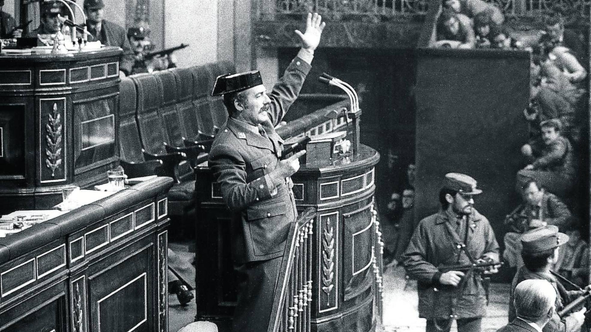 Los agujeros negros de la ley de secretos: el 23-F podría desclasificarse un siglo después