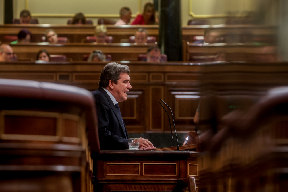 Escrivá dice que el nuevo sistema de cotización de autónomos es «más justo»