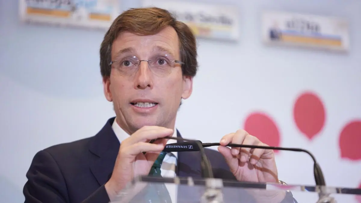 Almeida ficha a un amigo del colegio y a dos jóvenes cercanos a Bea Fanjul