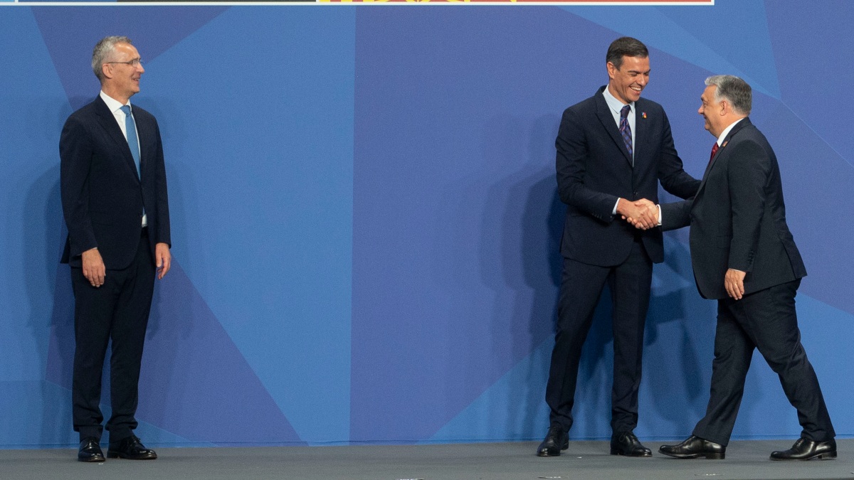El impuesto a la banca español sigue el modelo húngaro, pero allí se aplica a todos los sectores