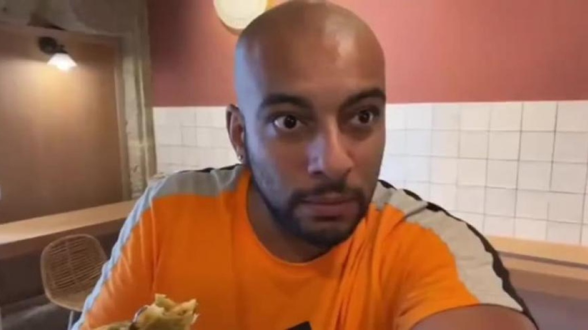 YouTube y Twitch cierran los canales de Borja Escalona tras el vídeo de la empanadilla gratis