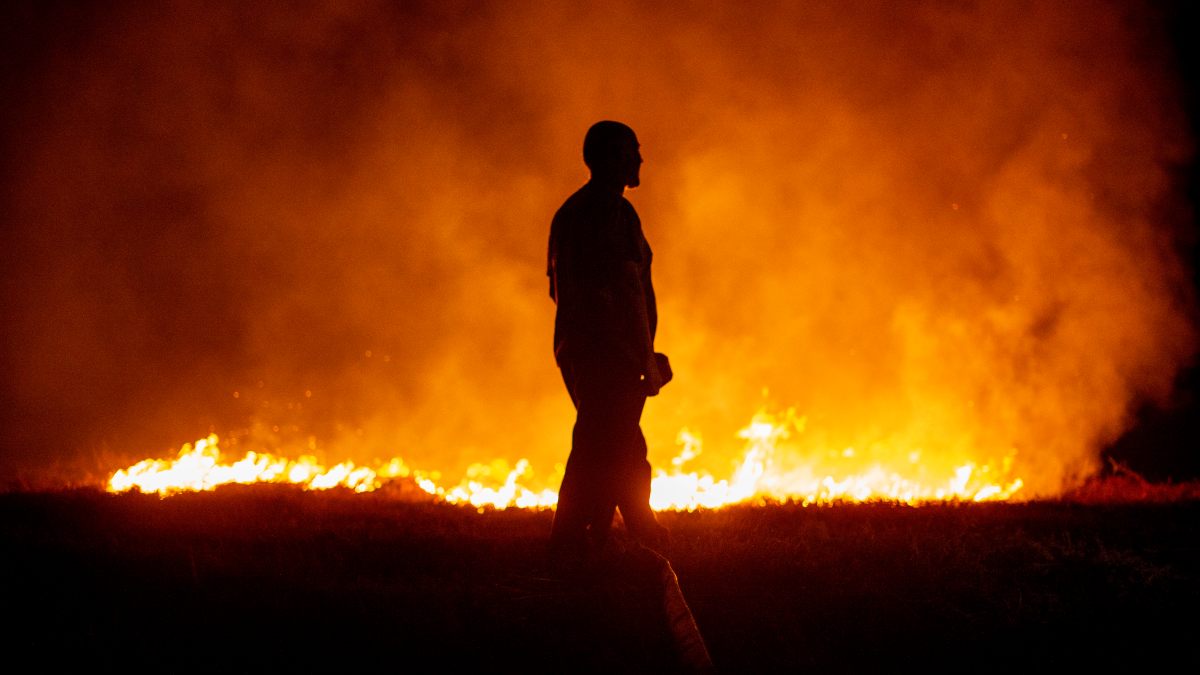 Los incendios de La Coruña y Ávila, los que más preocupan: el de Boiro ha quemado ya 2.000 hectáreas