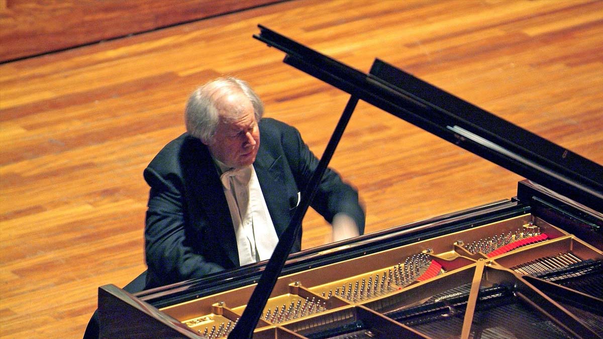 El Gobierno concede la nacionalidad española al pianista ruso Grigory Sokolov