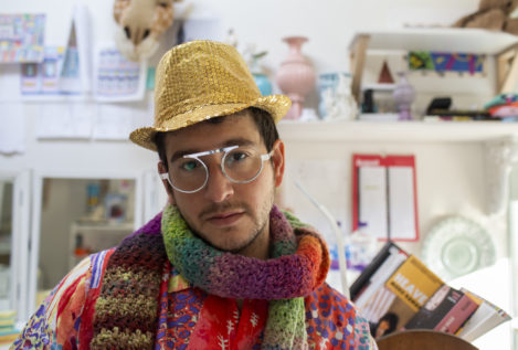 Adam Nathaniel Furman: «Los lugares 'queer' son espacios donde se forman hermandades»