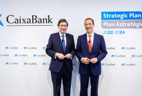 Caixabank pierde otros 100.000 clientes y suma ya 600.000 en poco más de un año