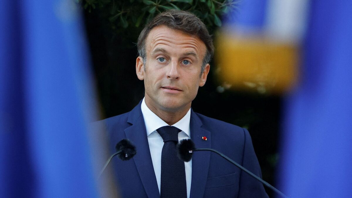 Macron cambia de tono ante los desafíos económicos, energéticos y sociales de Francia: «Ha llegado el fin de la abundancia»