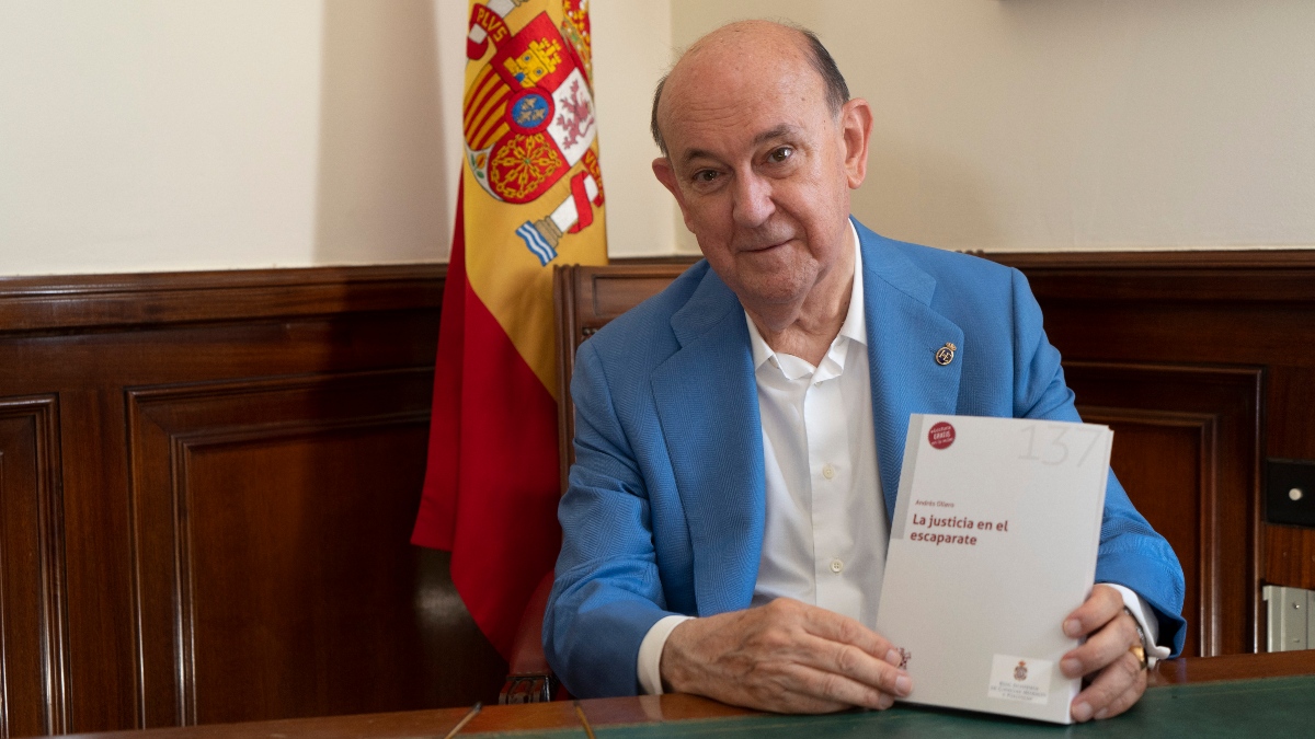 Ollero: «El PP solo me llamó una vez y fue para decirme que no presidiría el Constitucional»