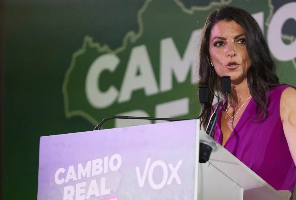 La vía de Macarena Olona para volver al Congreso