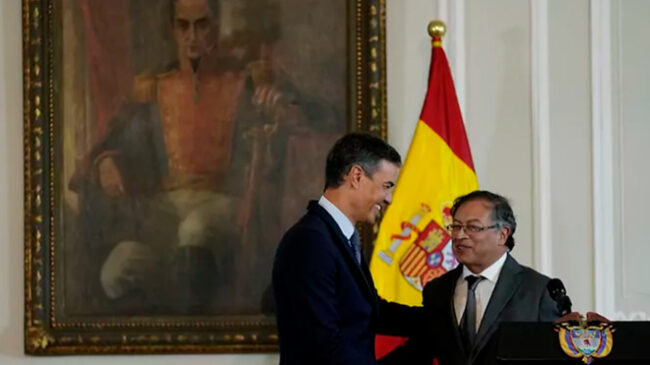 Sánchez ofrece España para albergar el diálogo entre Petro y las guerrillas colombianas