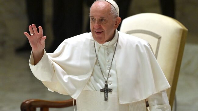 El Vaticano sale al paso de las críticas al papa por su actitud ante la guerra de Ucrania