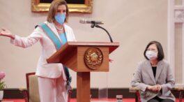 Pelosi asegura que Washington no abandonará su "compromiso con Taiwán" y China convoca al embajador estadounidense