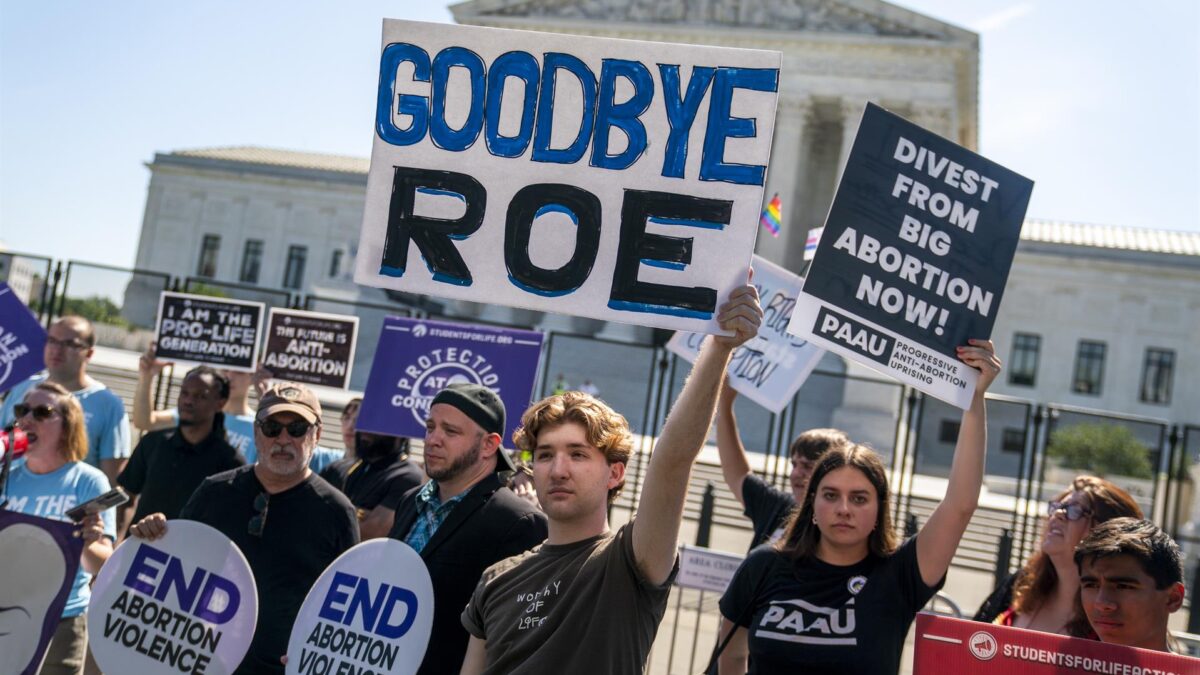 Victoria provida: Indiana, el primer estado de EE.UU. en restringir el aborto tras el fin de Roe v Wade