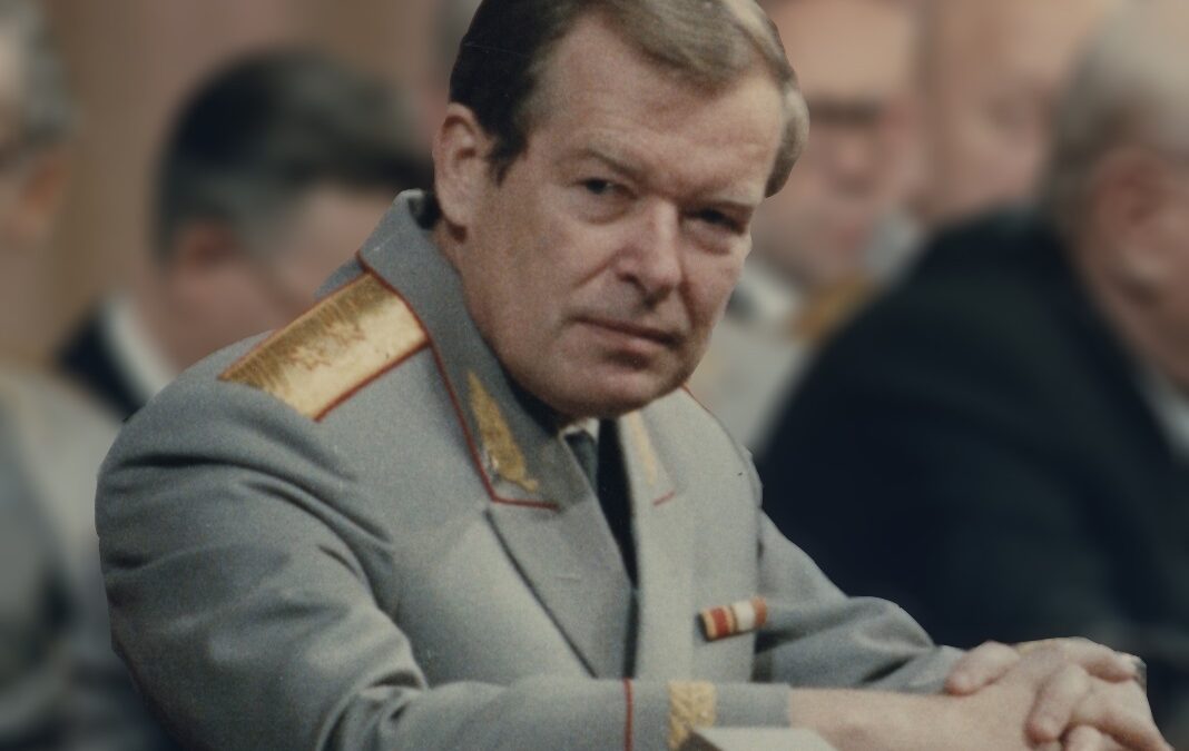 Fallece el último jefe del KGB soviético, Vadim Bakatin