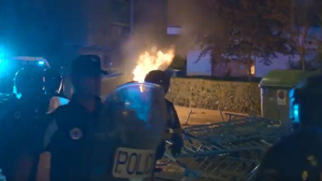 (VÍDEO) Las fiestas de Alcalá de Henares (Madrid) terminan en una reyerta con cuatro agentes heridos
