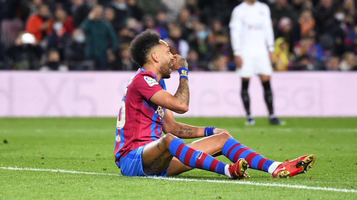 Aubameyang, un mes de baja por una rotura de mandíbula producida durante el asalto a su casa
