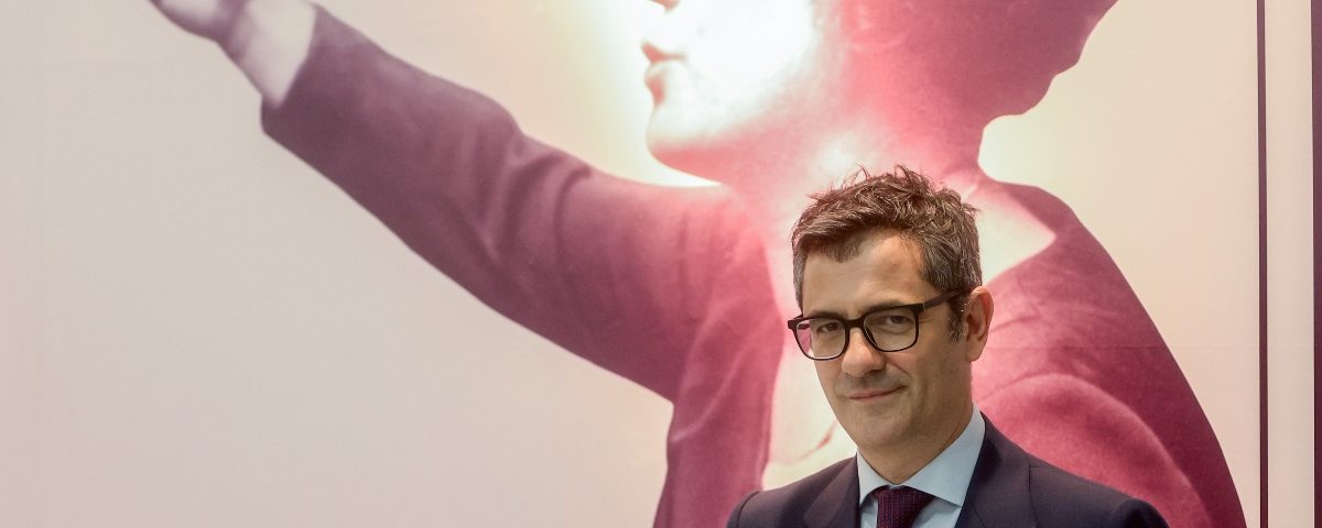 El Gobierno usa el Cervantes para difundir la 'memoria democrática' fuera de España