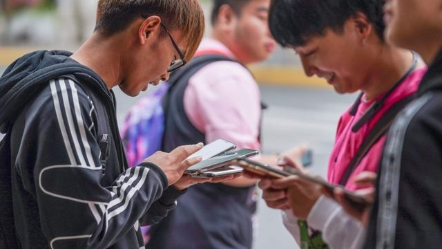 Los usuarios de internet en China alcanzan los 1.051 millones, 40 más que hace un año