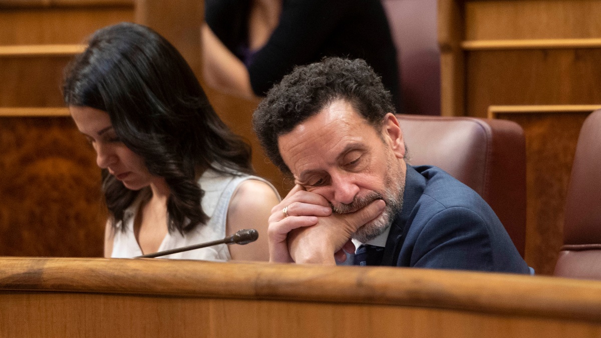 Ciudadanos ignora a los cargos descontentos y rechaza un congreso extraordinario