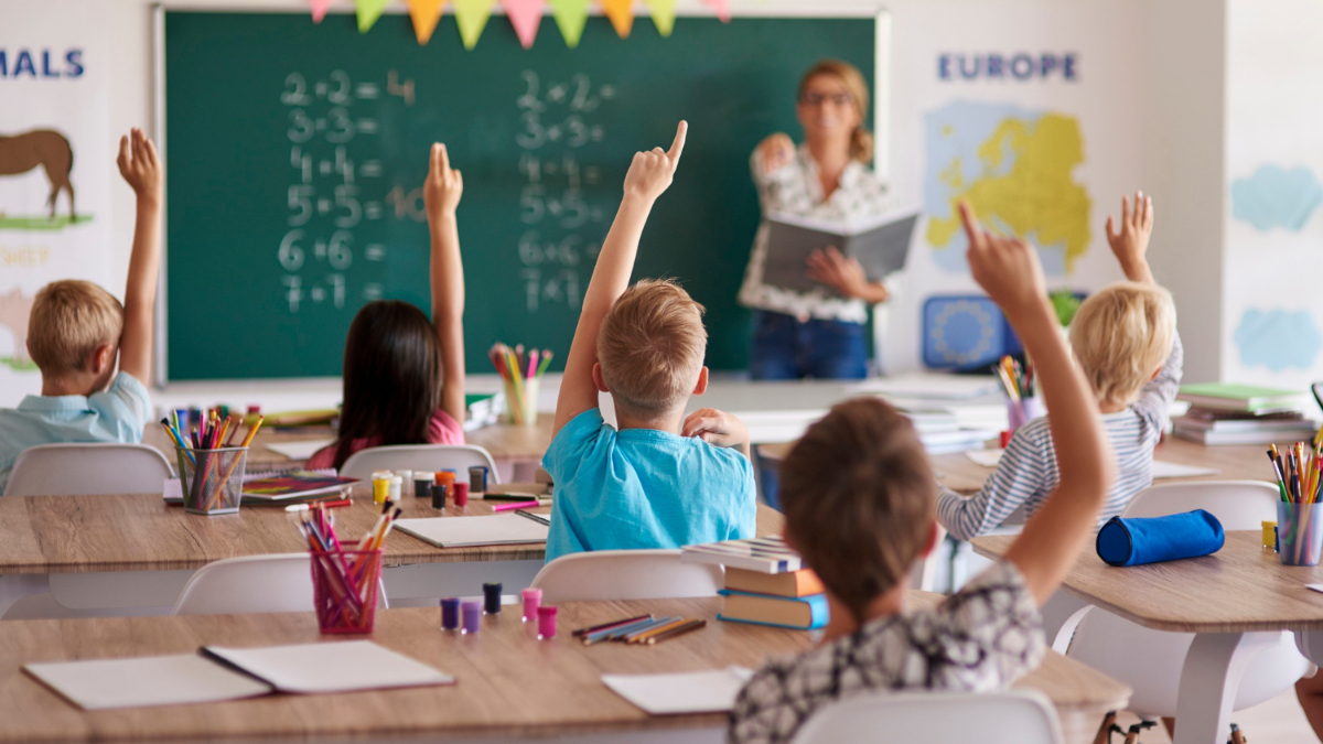 Vuelta a la rutina: cuatro claves para el regreso de los niños al cole tras las vacaciones