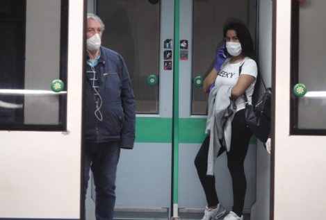 España, entre los pocos países de la UE que mantienen la mascarilla en el transporte público
