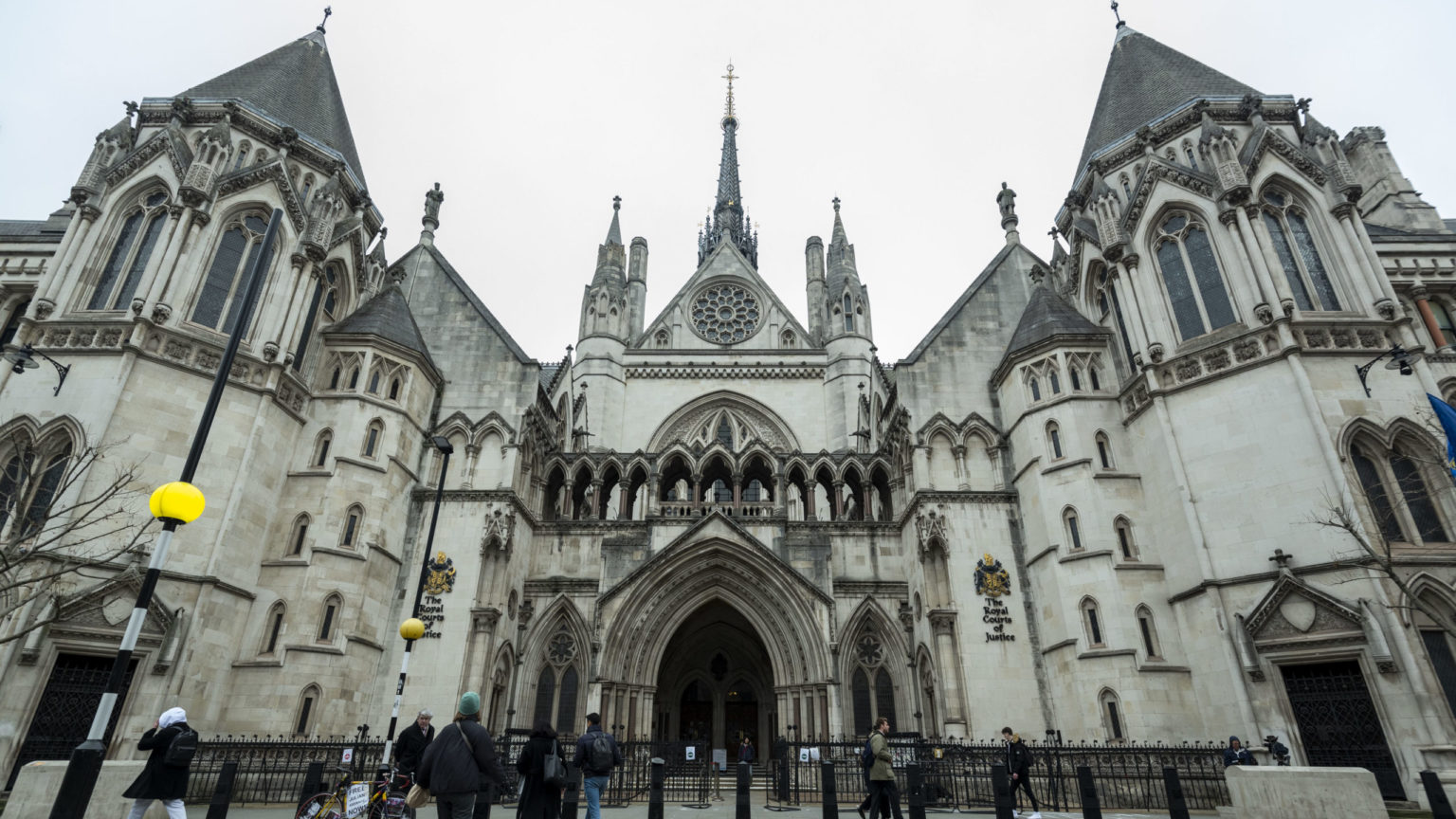 La Justicia británica descarta alargar el apoyo vital a un menor en muerte cerebral
