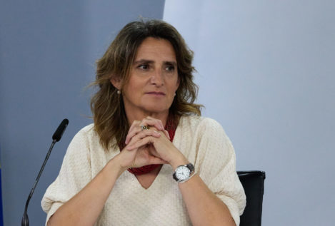 El Gobierno impone por decreto que los escaparates se apaguen a las 22 horas