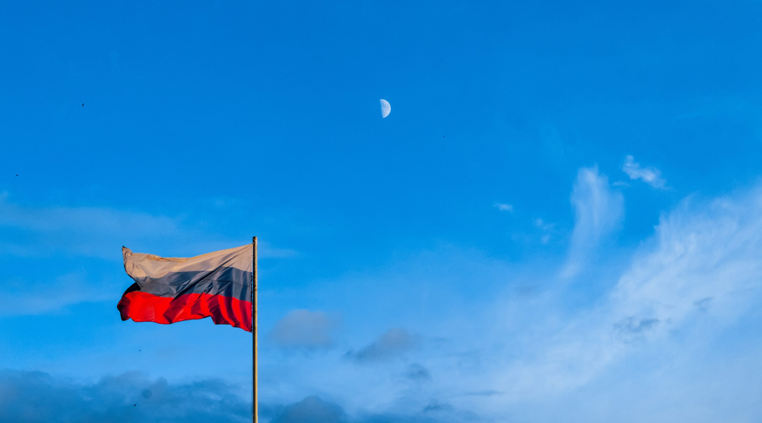 Rusia espera una caída del PIB por debajo del 3% este año, frente a sus previsiones de un 7%
