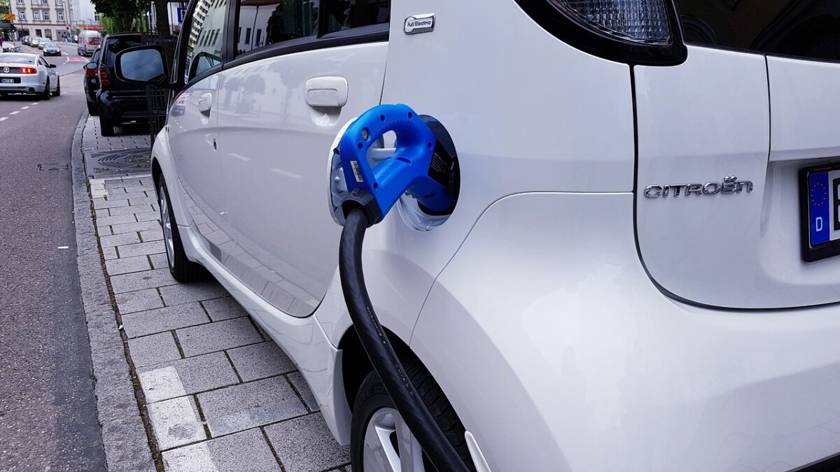 Cargar el coche en 20 minutos, clave en el futuro del vehículo eléctrico