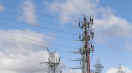 El precio de la luz baja este domingo un 10%, hasta los 137 euros/MWh