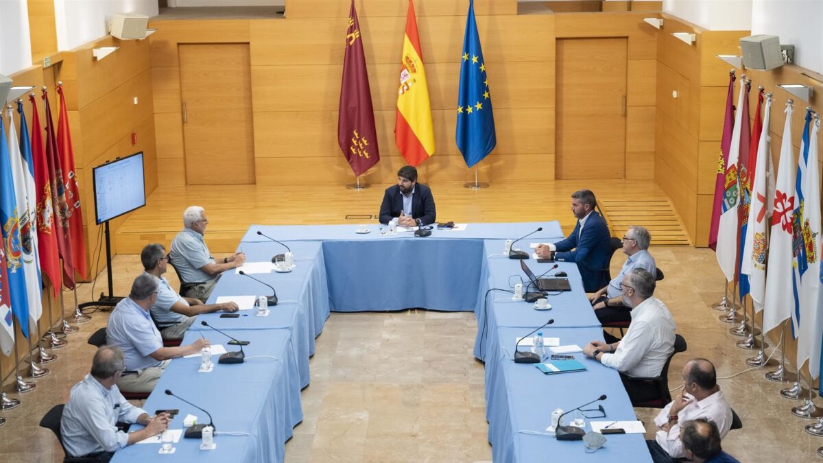 El agua del Mar Menor registra la temperatura más elevada con 31,25 grados de media