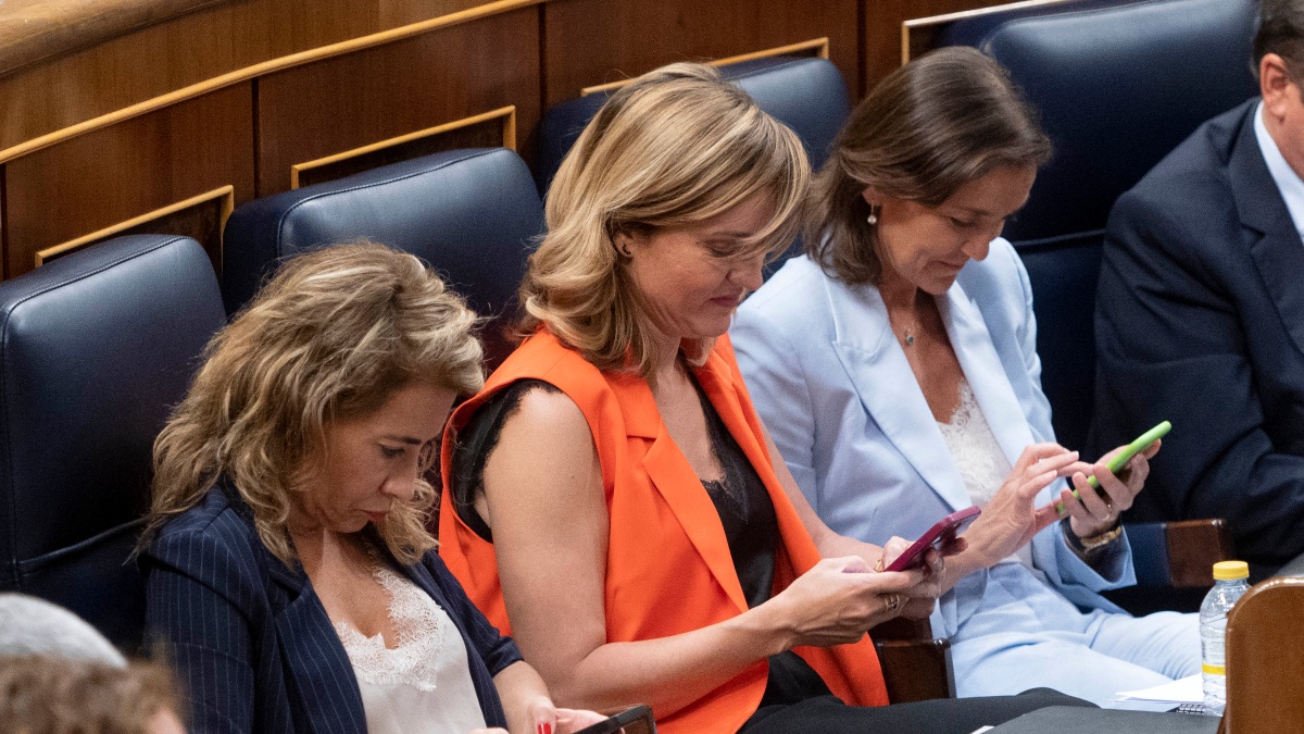 El Gobierno afirma que la rebaja en la luz iguala a una bajada de impuestos como la alemana