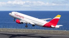 Convocan una huelga de tripulantes en Iberia Express del 28 de agosto al 6 de septiembre