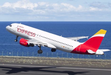 Convocan una huelga de tripulantes en Iberia Express del 28 de agosto al 6 de septiembre