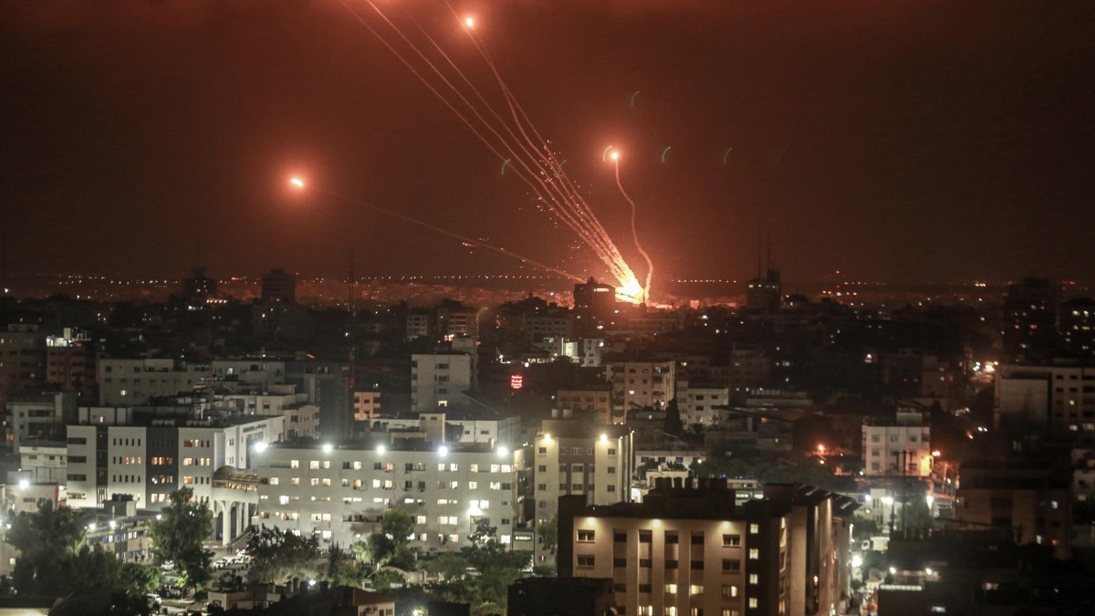 Israel rehúye el alto el fuego y amenaza con prolongar los ataques a Gaza una semana