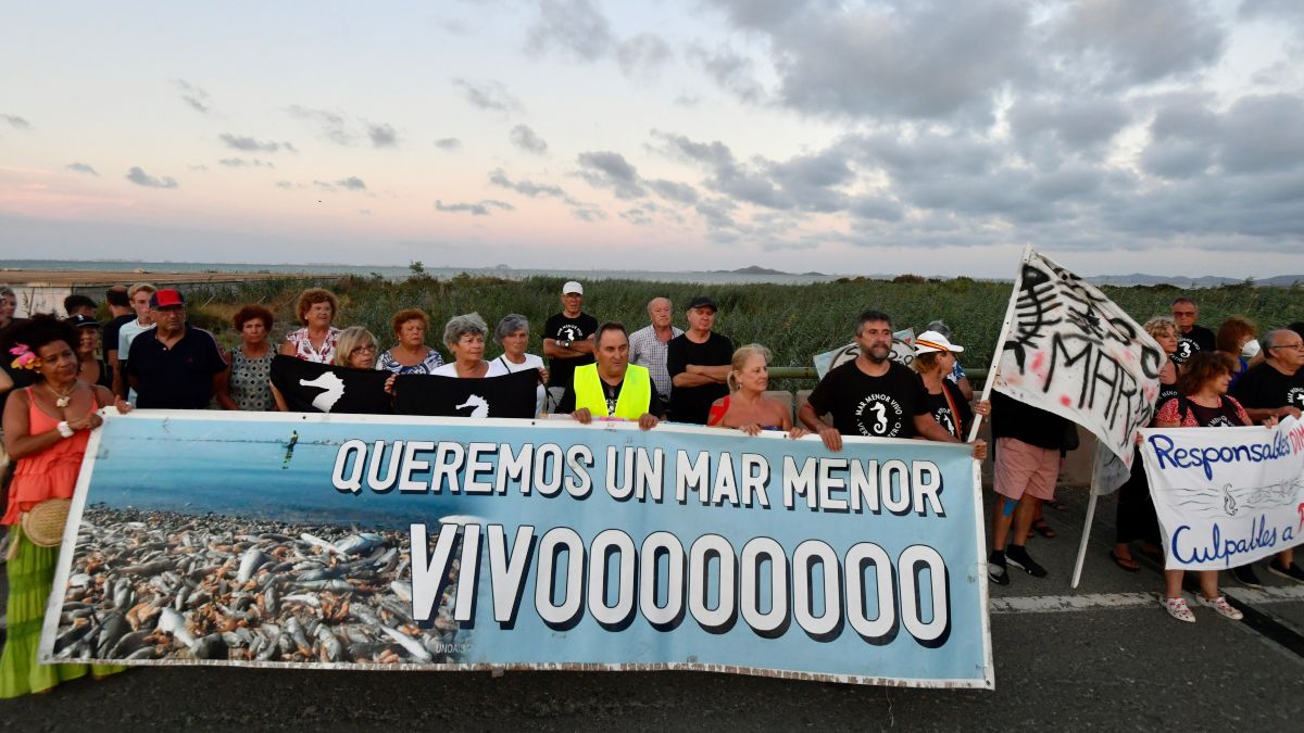 El Gobierno abre un expediente por la fiesta de barcos celebrada sin permisos en el Mar Menor