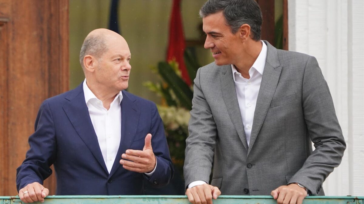 Scholz ratifica ante Sánchez el «apoyo total» a la interconexión gasística