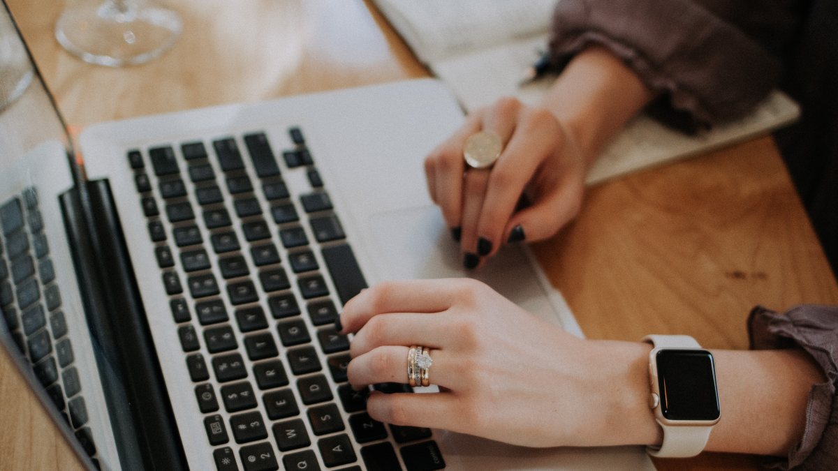 Editar PDFs, resumir textos, enviar archivos o grabar vídeos: 22 webs que te ayudan a ello