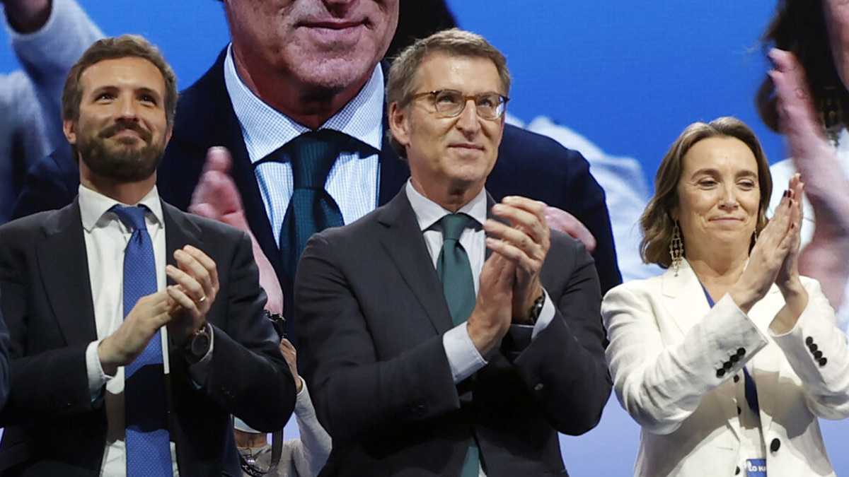 Casado entregó a la ‘número dos’ de Feijóo el pacto judicial... pero ella lo niega