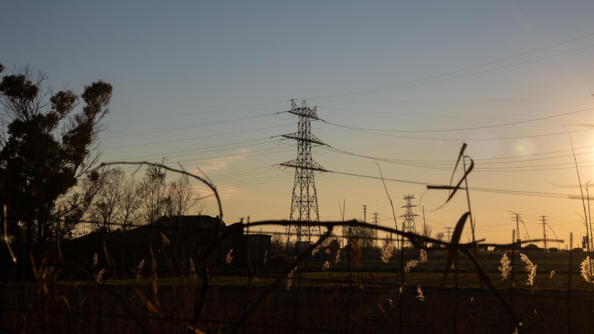 El precio de la luz sube hasta los 459,4 euros y vuelve a batir el récord de la excepción ibérica