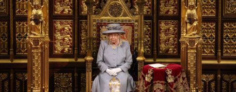 Isabel II: la reina del siglo