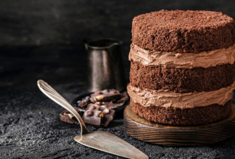 Tarta de chocolate ligera (o 'light'): los seis pasos para hacer una receta más saludable