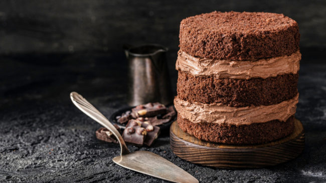 Tarta de chocolate ligera (o 'light'): los seis pasos para hacer una receta más saludable
