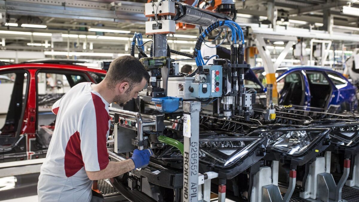 Seat plantea un ERTE en Martorell (Barcelona) de tres meses por la falta de chips