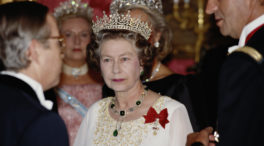 Isabel II y su único viaje a España hace 34 años, en imágenes