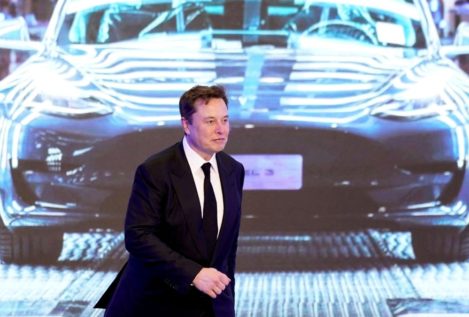 ¿Tiene alguna clase de lógica que Tesla pague a Elon Musk 56.000 millones de dólares?