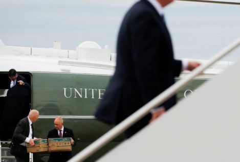 Trump sustrajo un documento con información nuclear extranjera tras dejar la Casa Blanca